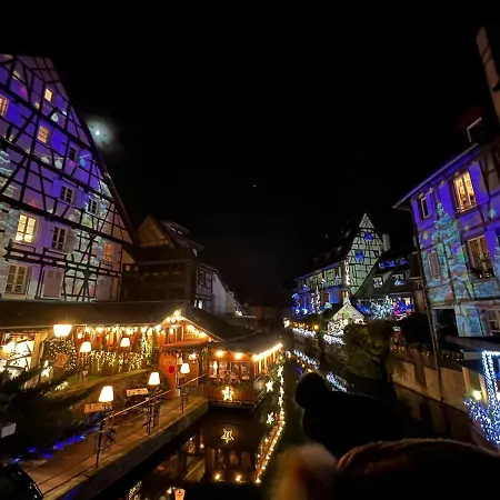 Au Petit Carre Casa de Férias *