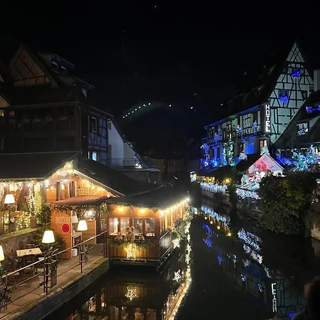 Au Petit Carre Casa de Férias